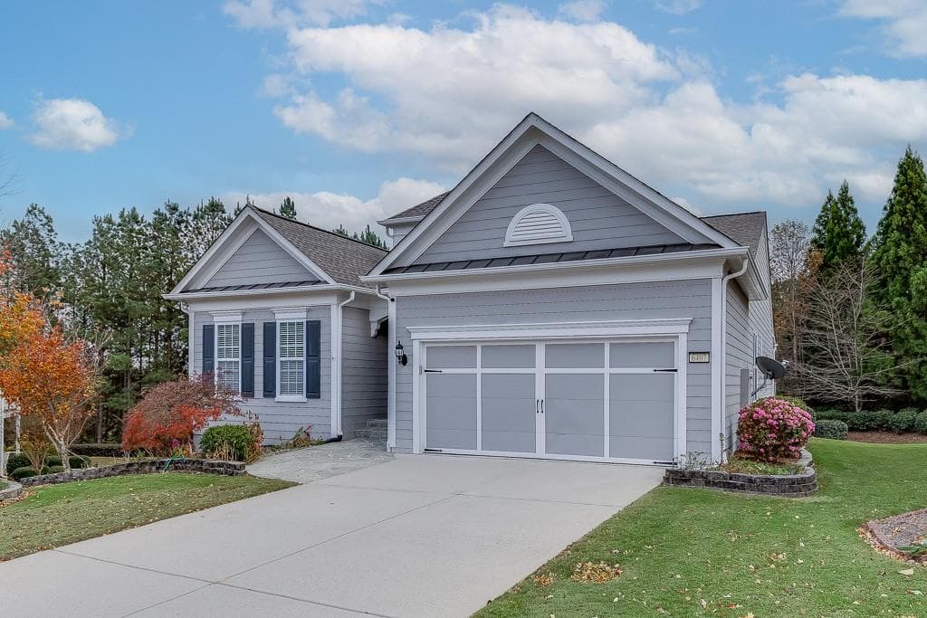 4 bedroom, 3 bathroom, 3,737 sq ft single family residence for sale at 6407 Lantern Ridge, Hoschton, GA 30548 — photo 2
