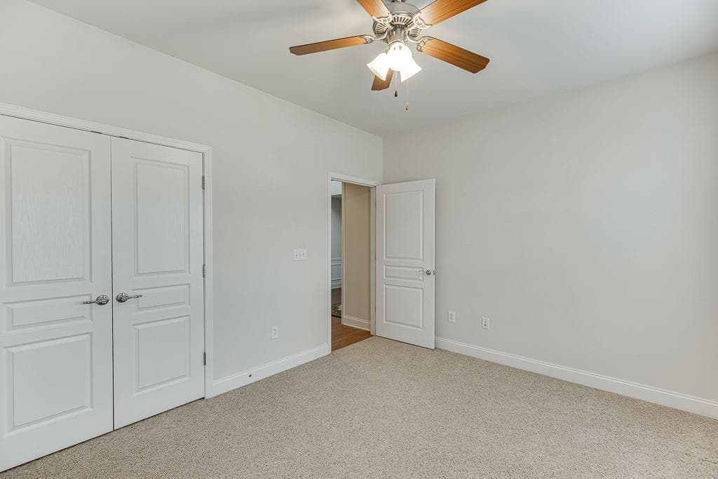 4 bedroom, 3 bathroom, 3,737 sq ft single family residence for sale at 6407 Lantern Ridge, Hoschton, GA 30548 — photo 8