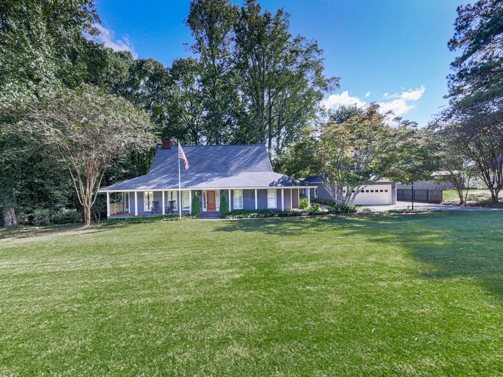 3 bedroom, 2 bathroom, 2,713 sq ft single family residence for sale at 3183 Samples Road, Cumming, GA 30041 — photo 1 of 49