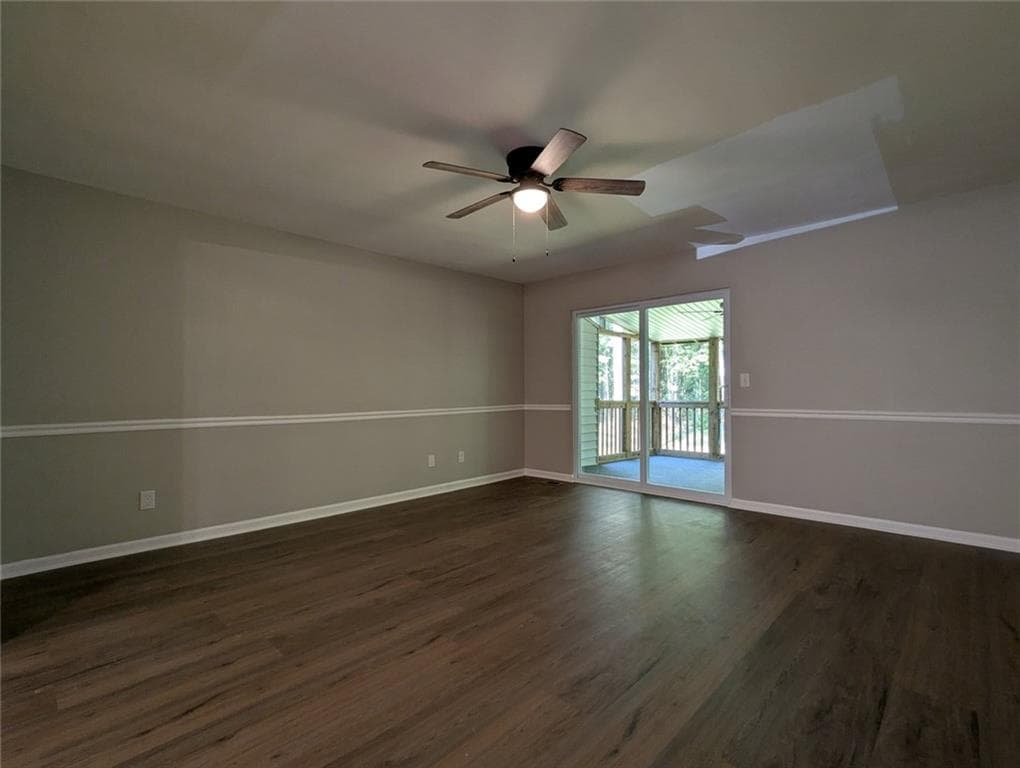 2 bedroom, 2 bathroom, 1,042 sq ft townhouse for sale at 502 Willow Way, Villa Rica, GA 30180 — photo 2