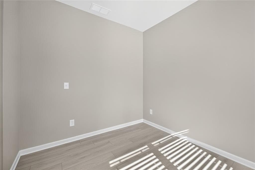 3 bedroom, 2 bathroom, 1,501 sq ft single family residence under contract at 100 Alcovy Trail, Calhoun, GA 30701 — photo 4