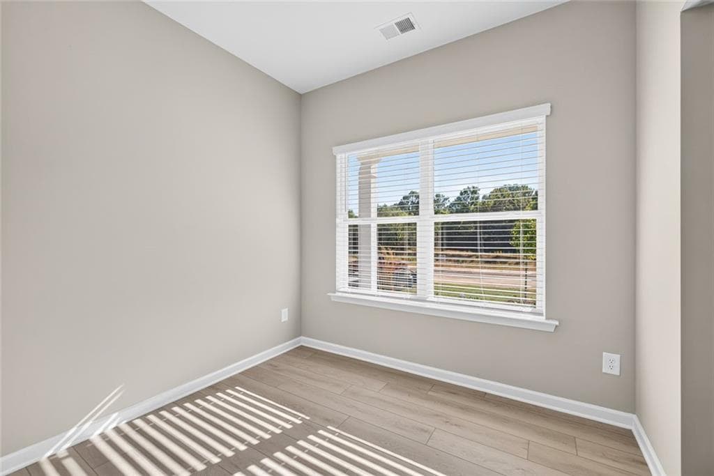 3 bedroom, 2 bathroom, 1,501 sq ft single family residence under contract at 100 Alcovy Trail, Calhoun, GA 30701 — photo 6