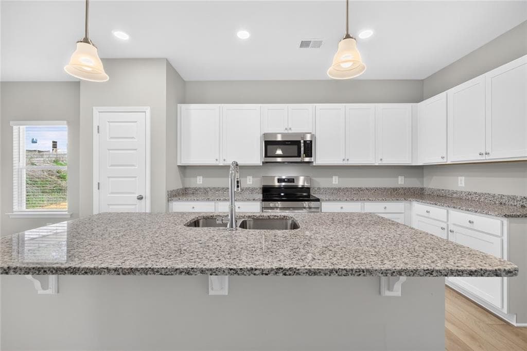3 bedroom, 2 bathroom, 1,501 sq ft single family residence under contract at 100 Alcovy Trail, Calhoun, GA 30701 — photo 7