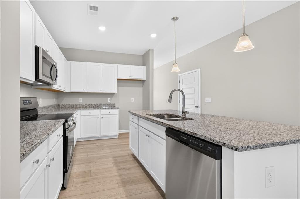 3 bedroom, 2 bathroom, 1,501 sq ft single family residence under contract at 100 Alcovy Trail, Calhoun, GA 30701 — photo 10