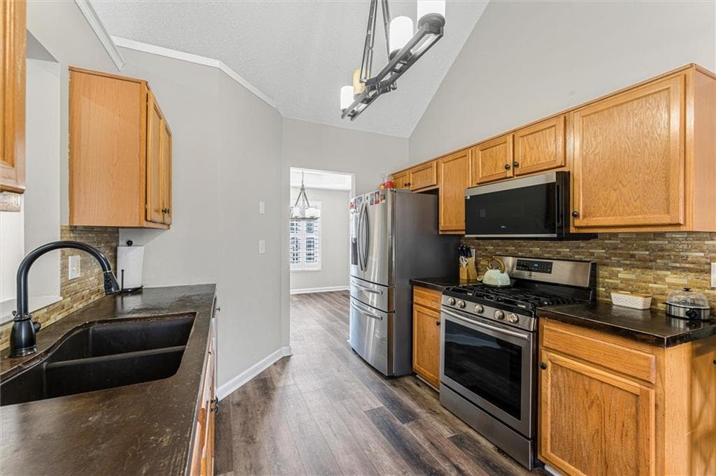 4 bedroom, 3 bathroom, 2,736 sq ft single family residence for sale at 448 Summer Creek Drive, Dallas, GA 30157 — photo 10