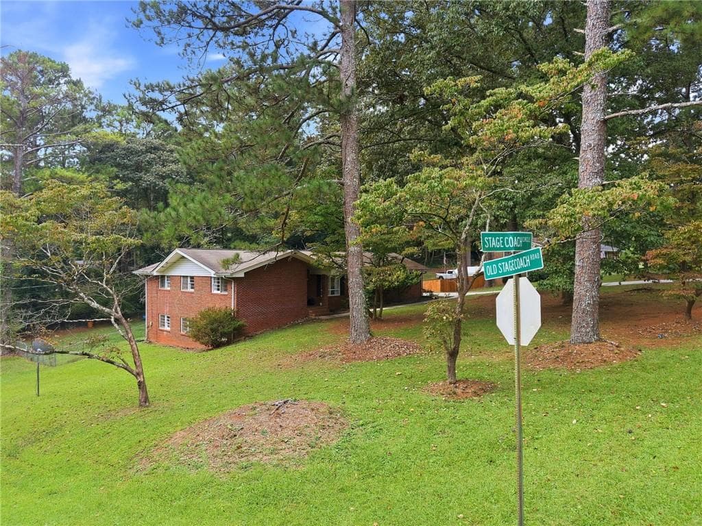 3 bedroom, 2 bathroom, 1,672 sq ft single family residence for sale at 80 Stagecoach Circle, Stockbridge, GA 30281 — photo 8