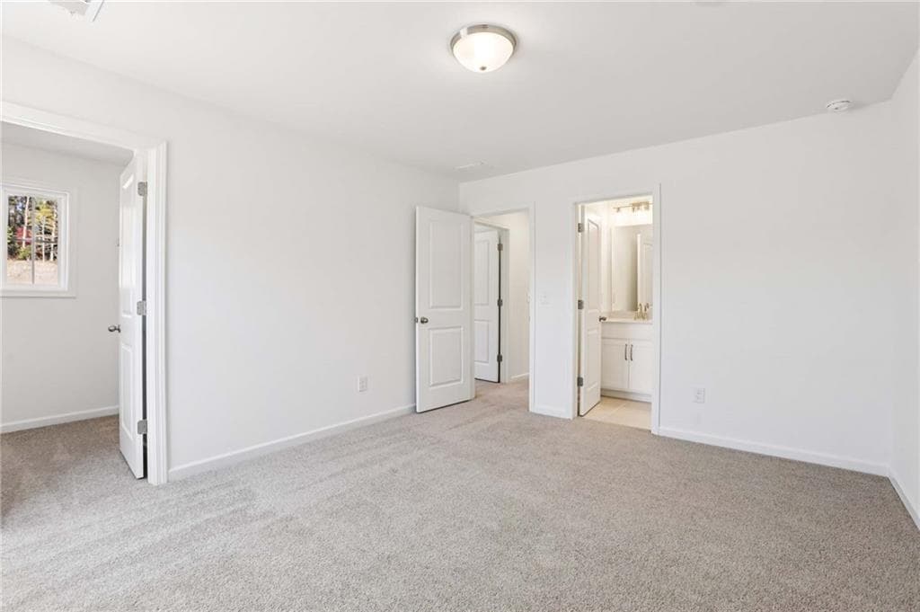 5 bedroom, 4 bathroom, 3,358 sq ft single family residence for sale at 6234 Kismet Road, Buford, GA 30518 — photo 4