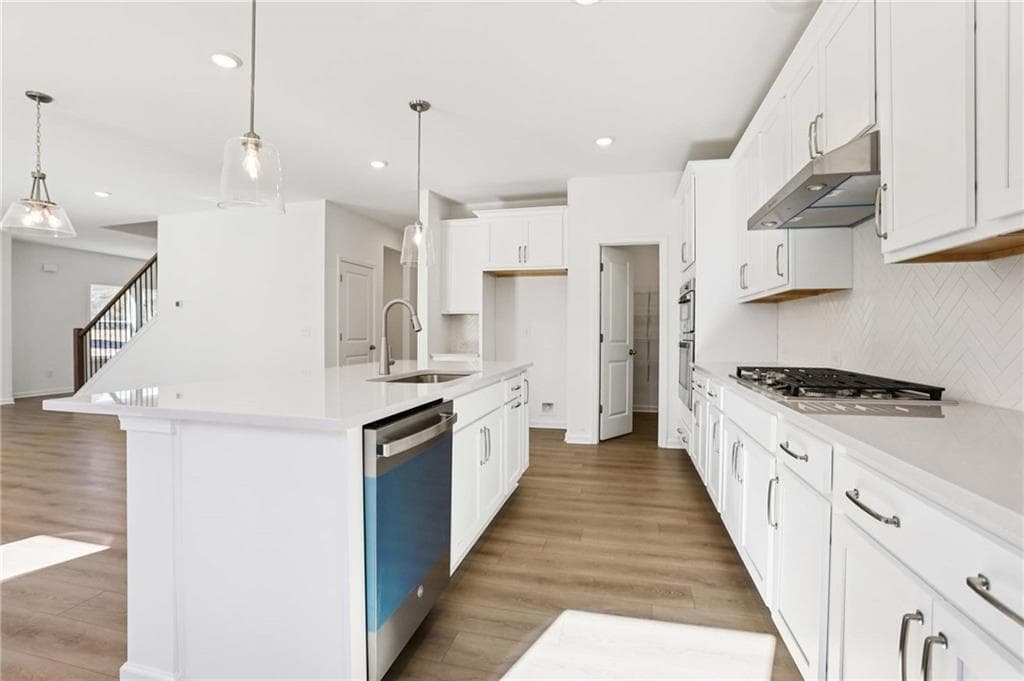 5 bedroom, 4 bathroom, 3,358 sq ft single family residence for sale at 6234 Kismet Road, Buford, GA 30518 — photo 10