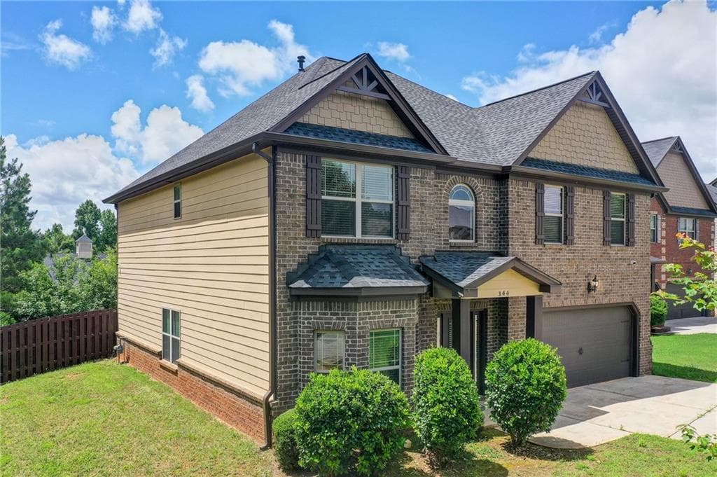 4 bedroom, 3 bathroom, 2,698 sq ft single family residence for sale at 344 Mango Court, Mcdonough, GA 30253 — photo 2