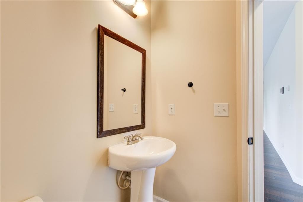 4 bedroom, 3 bathroom, 2,698 sq ft single family residence for sale at 344 Mango Court, Mcdonough, GA 30253 — photo 9