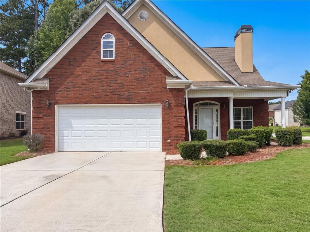 4 bedroom, 3 bathroom, 2,517 sq ft home for sale at 1930 Spivey Village Lane, Jonesboro, GA