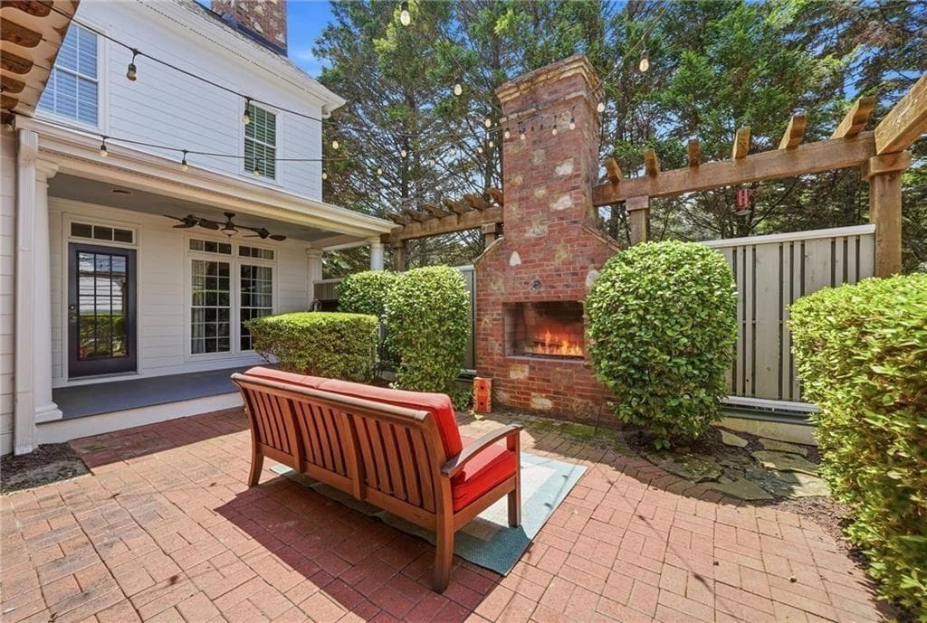 5 bedroom, 6 bathroom, 4,866 sq ft single family residence for sale at 3901 Hazelhurst Drive, Marietta, GA 30066 — photo 9