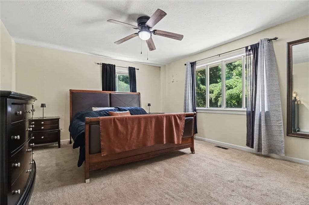 4 bedroom, 2 bathroom, 1,712 sq ft single family residence for sale at 5829 Clarks Bridge Road, Clermont, GA 30527 — photo 4