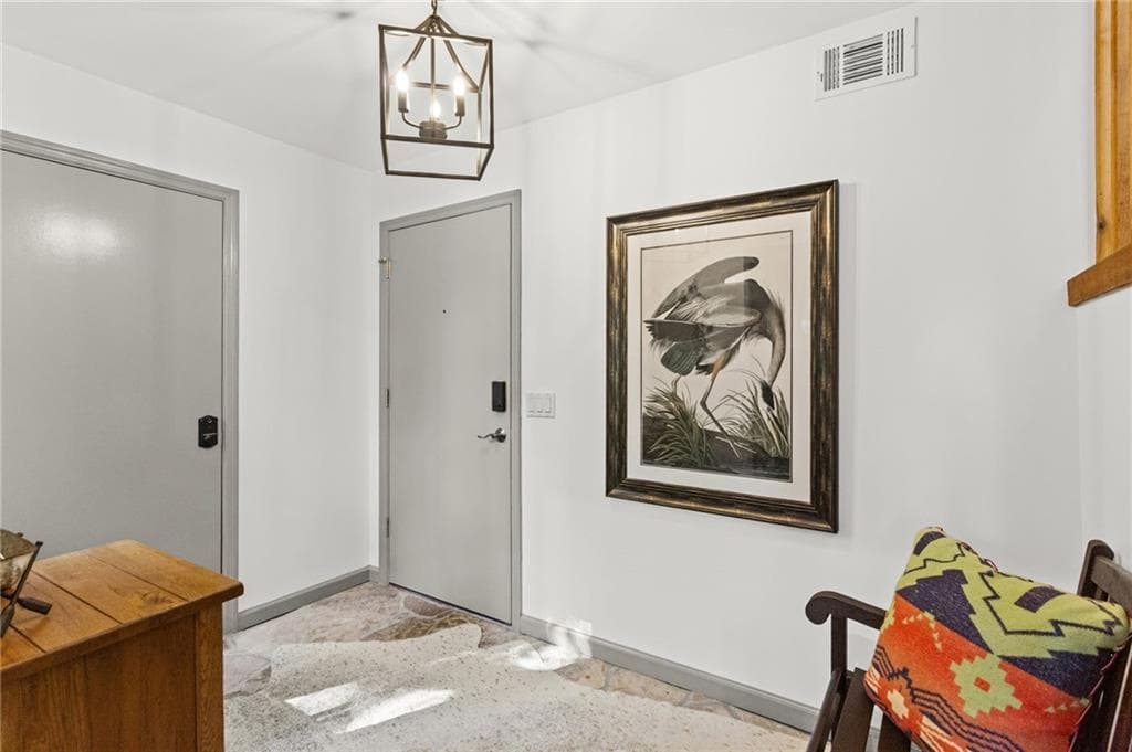 3 bedroom, 2 bathroom, 1,576 sq ft condominium for sale at 20 Sconti Ridge 402, Big Canoe, GA 30143 — photo 5