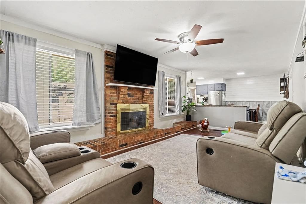 4 bedroom, 2 bathroom, 1,712 sq ft single family residence for sale at 5829 Clarks Bridge Road, Clermont, GA 30527 — photo 9