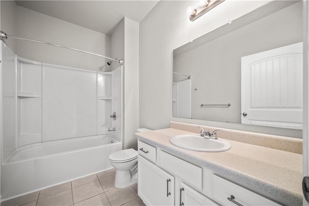 2 bedroom, 2 bathroom, 1,372 sq ft townhouse for sale at 410 Rockview Drive, Canton, GA 30114 — photo 4
