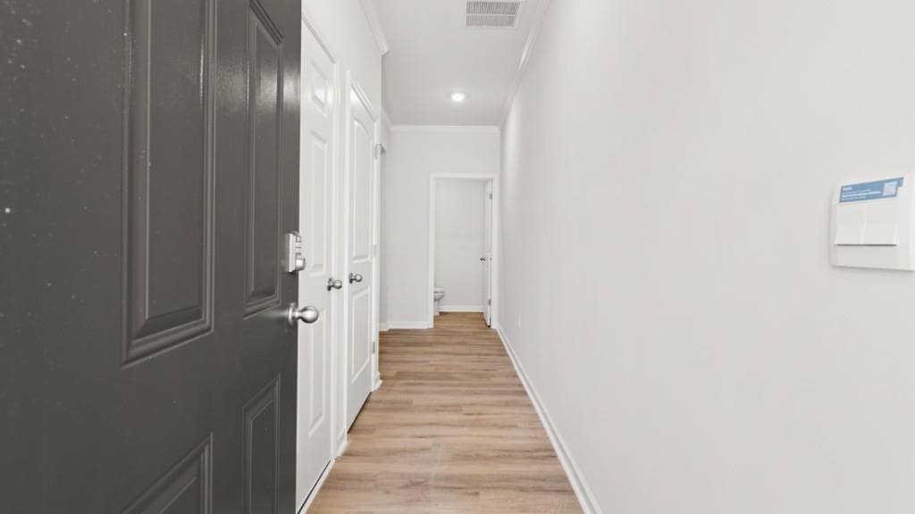 3 bedroom, 3 bathroom, 1,877 sq ft single family residence for sale at 4196 Kestrel Court, Gainesville, GA 30506 — photo 2