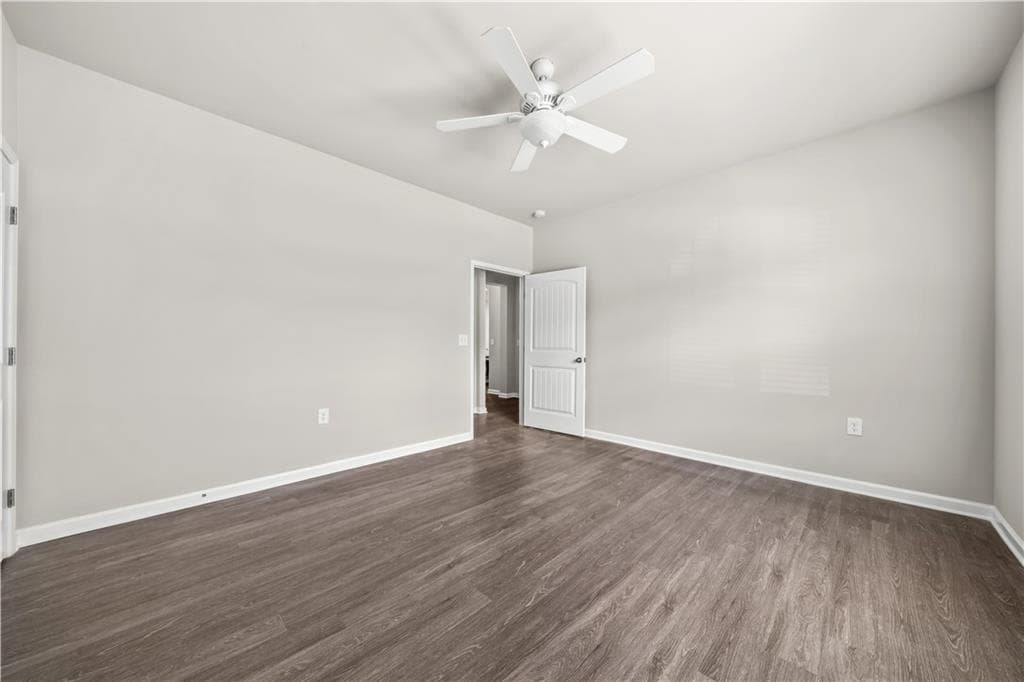 2 bedroom, 2 bathroom, 1,372 sq ft townhouse for sale at 410 Rockview Drive, Canton, GA 30114 — photo 6