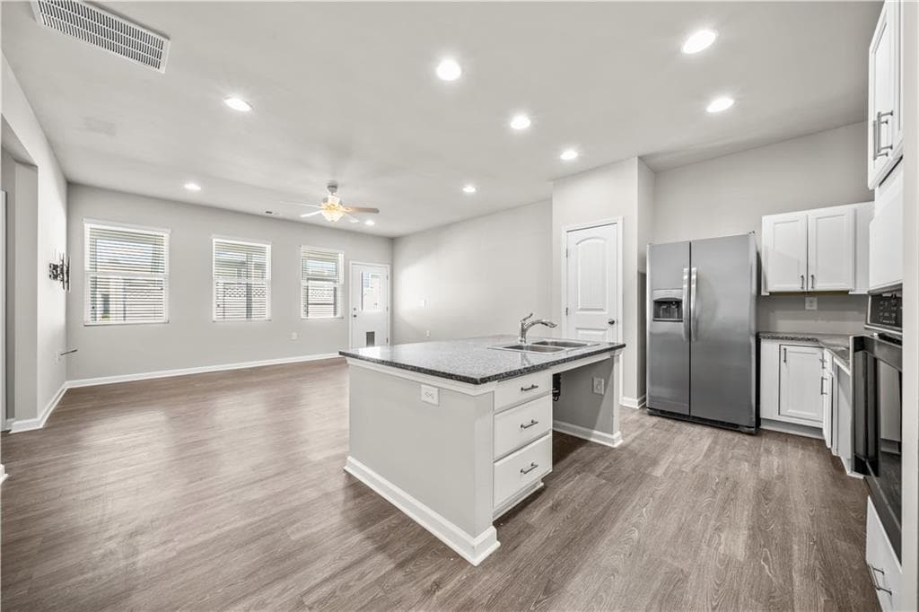 2 bedroom, 2 bathroom, 1,372 sq ft townhouse for sale at 410 Rockview Drive, Canton, GA 30114 — photo 7