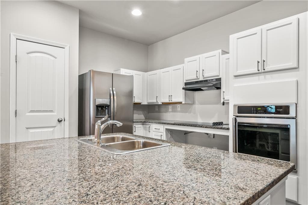 2 bedroom, 2 bathroom, 1,372 sq ft townhouse for sale at 410 Rockview Drive, Canton, GA 30114 — photo 10