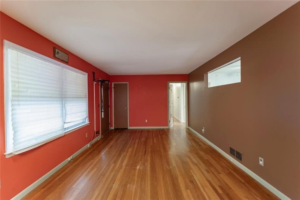 3 bedroom, 2 bathroom, 2,796 sq ft single family residence for sale at 4260 Bingham Court, Stone Mountain, GA 30083 — photo 5