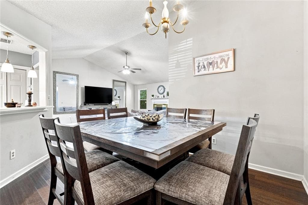 3 bedroom, 2 bathroom, 2,064 sq ft single family residence for sale at 300 Leigh Kay Drive, Lawrenceville, GA 30046 — photo 9
