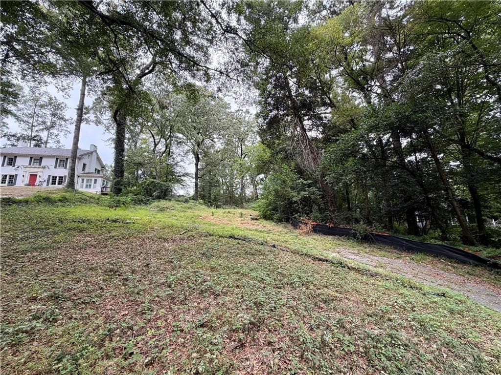 single family residence for sale at 320 Brentwood Drive, Atlanta, GA 30305 — photo 3