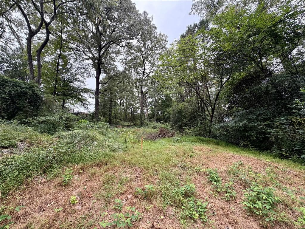 single family residence for sale at 320 Brentwood Drive, Atlanta, GA 30305 — photo 4