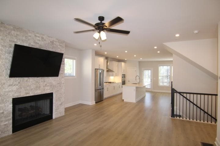 4 bedroom, 4 bathroom, 2,407 sq ft townhouse for rent at 1329 Rosen Road 35, Brookhaven, GA 30319 for $4,150 a month — photo 2