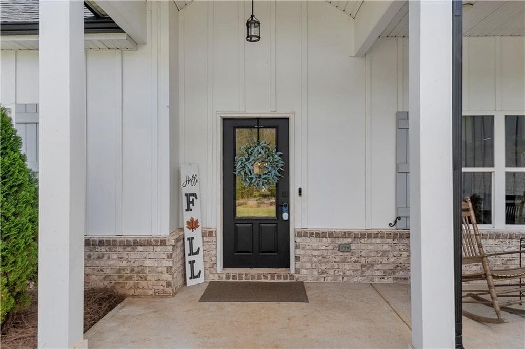 4 bedroom, 2 bathroom, 1,889 sq ft single family residence for sale at 1094 Mcleod Estates Drive, Monroe, GA 30655 — photo 6