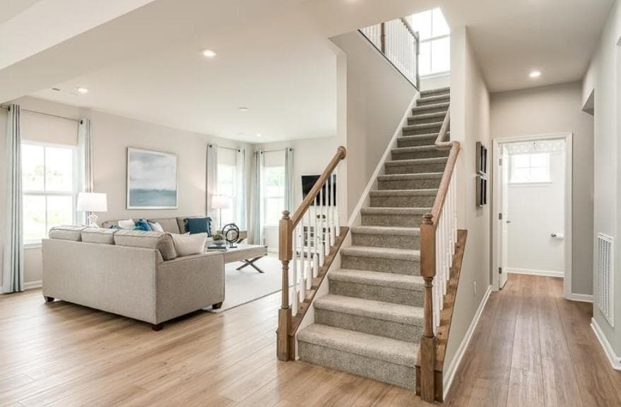 4 bedroom, 3 bathroom, 2,114 sq ft single family residence for sale at 303 Oakleigh Drive, Calhoun, GA 30701 — photo 8