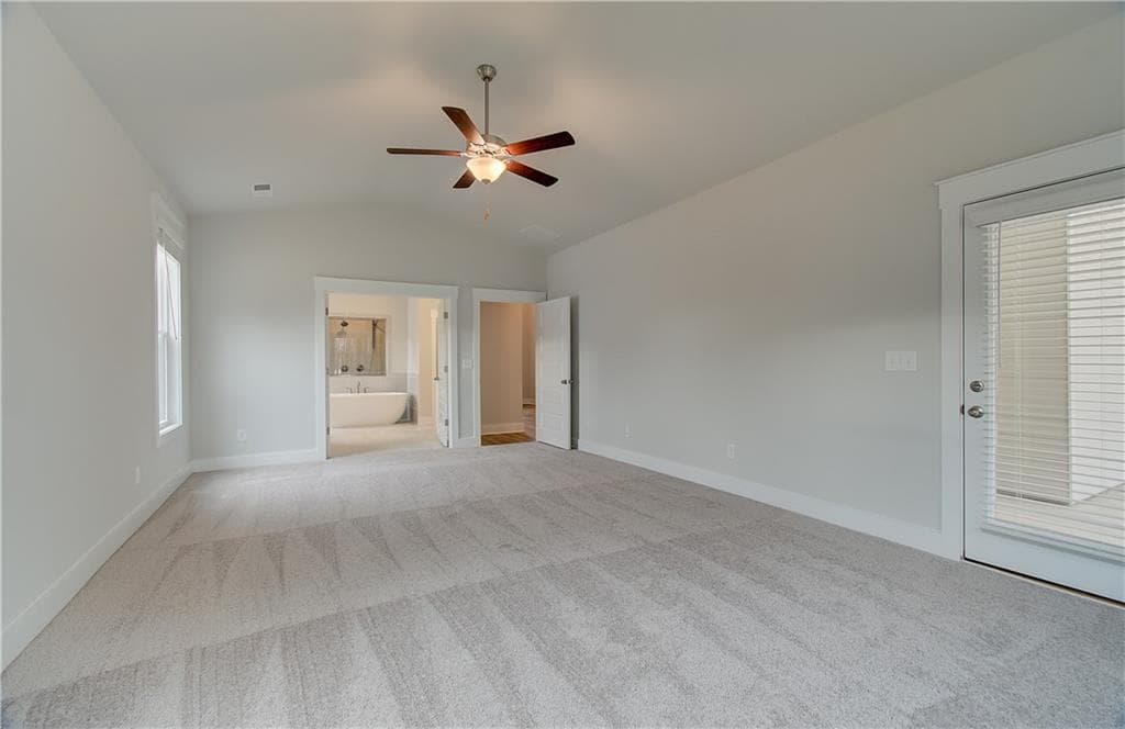 5 bedroom, 5 bathroom, 3,922 sq ft single family residence for sale at 109 Homesite Saddle Drive, Senoia, GA 30276 — photo 9