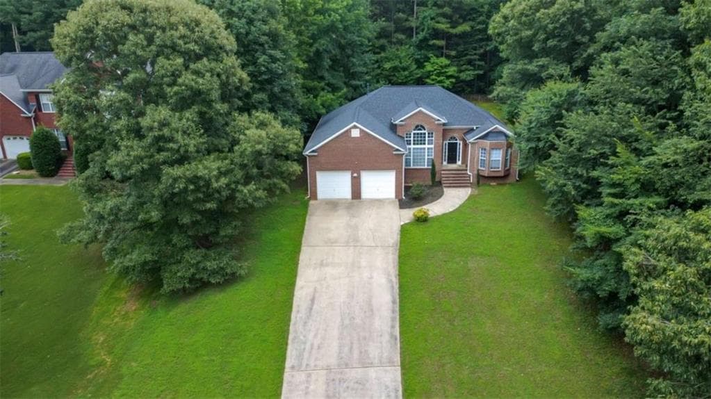 4 bedroom, 2 bathroom, 2,105 sq ft single family residence for sale at 2698 Old Stagecoach Way, Douglasville, GA 30135 — photo 2