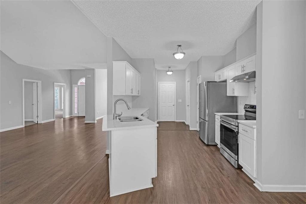 4 bedroom, 2 bathroom, 2,105 sq ft single family residence for sale at 2698 Old Stagecoach Way, Douglasville, GA 30135 — photo 8