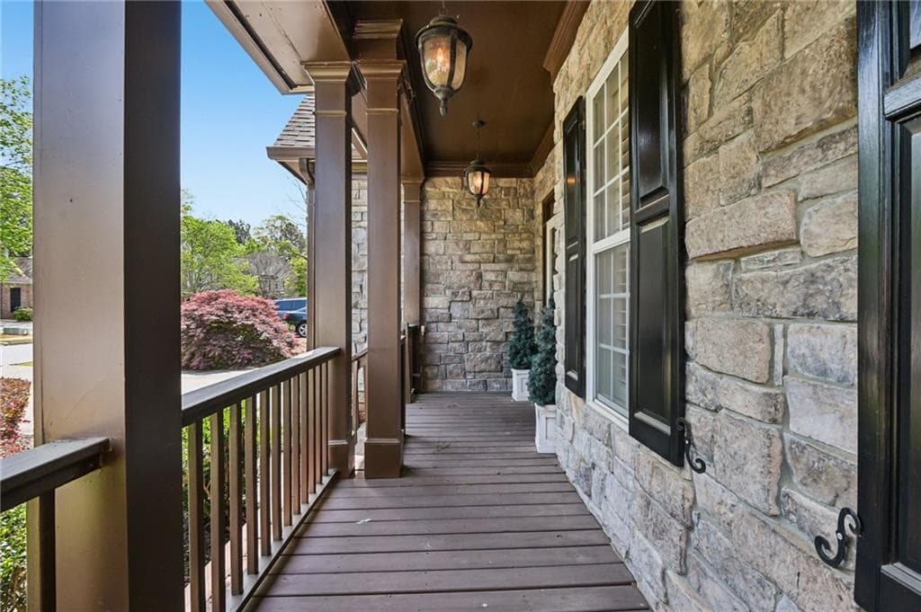 6 bedroom, 6 bathroom, 5,200 sq ft single family residence for sale at 3180 The Commons Drive, Cumming, GA 30041 — photo 6