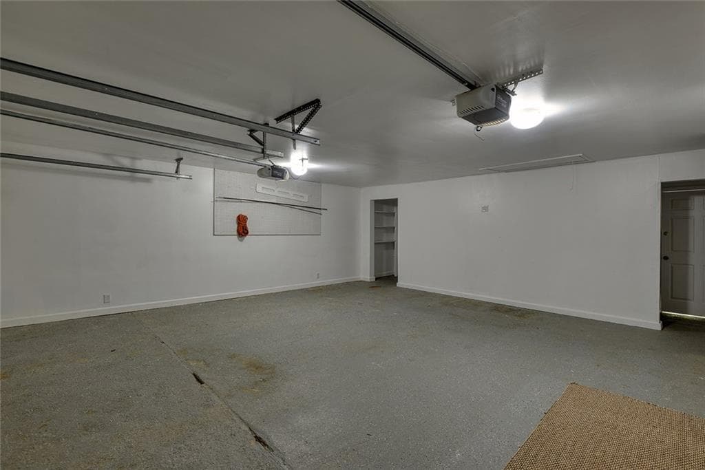 4 bedroom, 5 bathroom, 2,446 sq ft single family residence for sale at 3605 Shallowford Road, Marietta, GA 30062 — photo 8