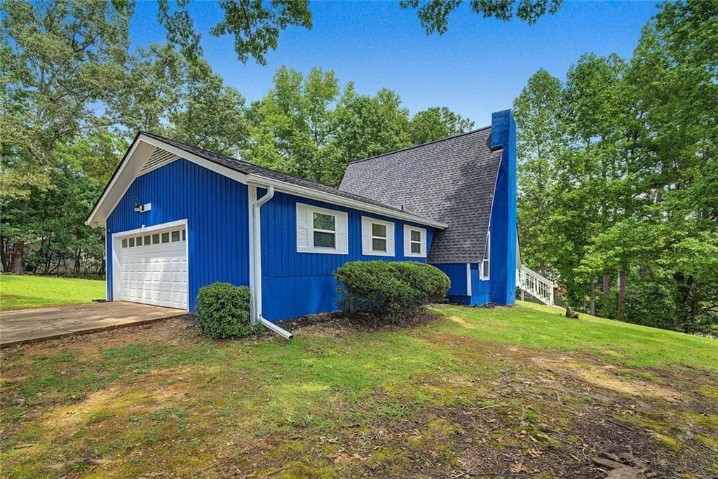 4 bedroom, 3 bathroom, 2,923 sq ft single family residence for sale at 3202 Beaver Drive, Douglasville, GA 30135 — photo 4
