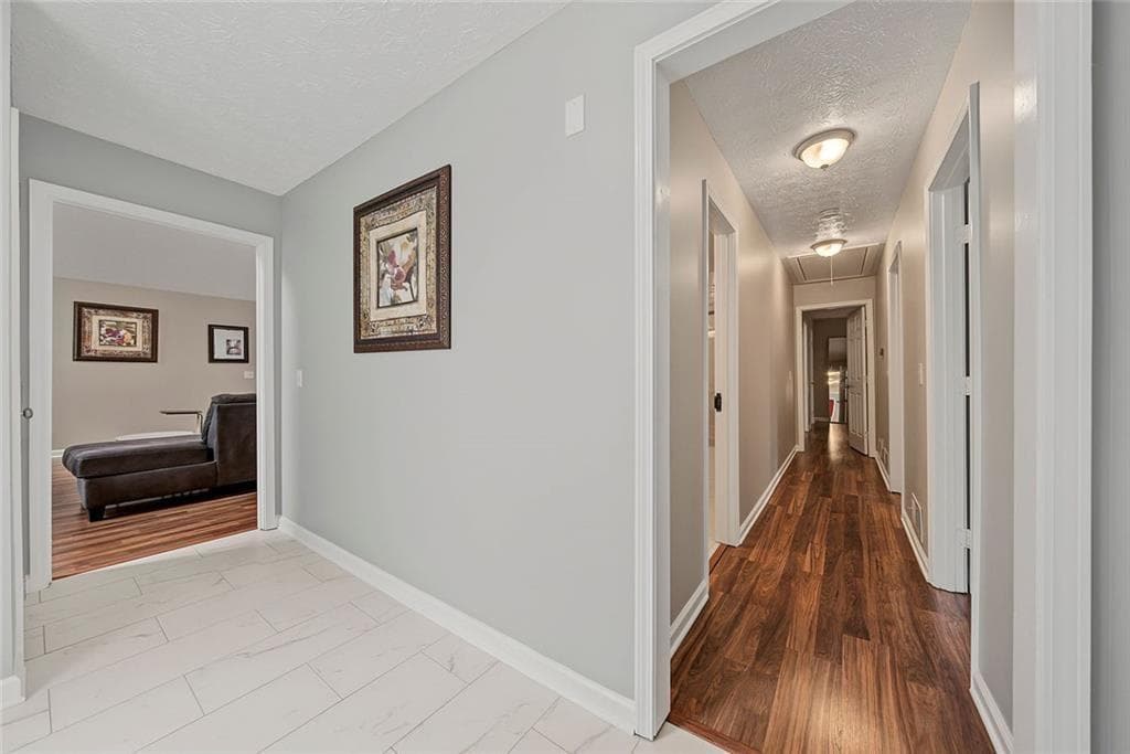 4 bedroom, 3 bathroom, 2,923 sq ft single family residence for sale at 3202 Beaver Drive, Douglasville, GA 30135 — photo 6