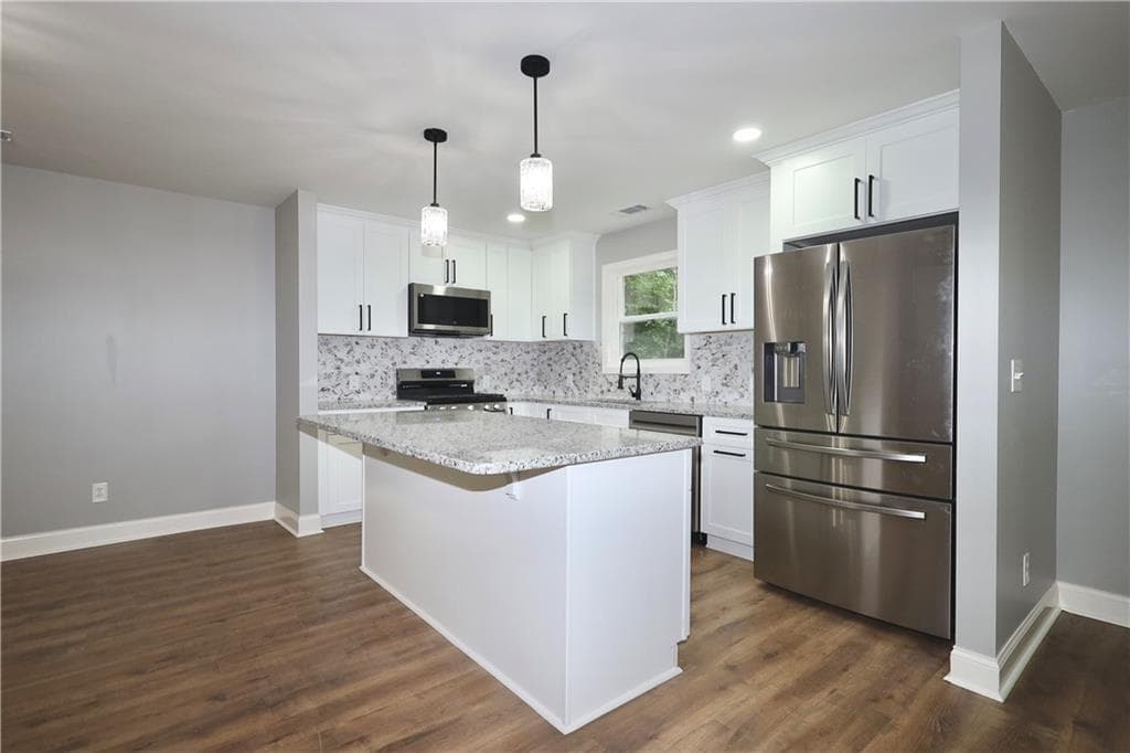 3 bedroom, 2 bathroom, 1,315 sq ft single family residence for sale at 3941 Canterbury Walk, Douglasville, GA 30135 — photo 7