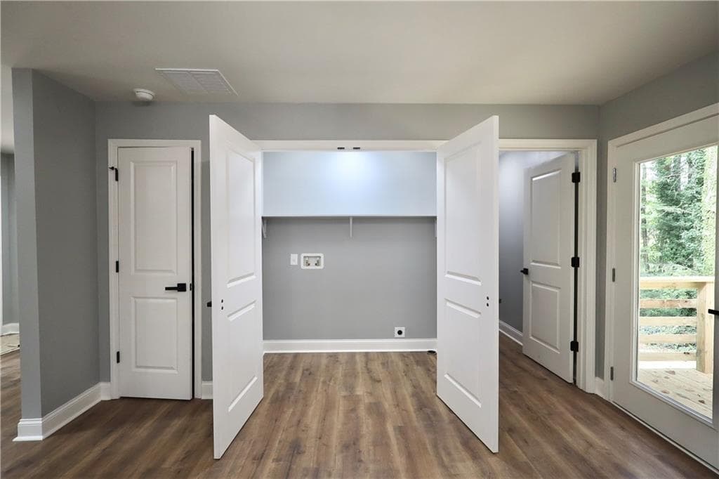 3 bedroom, 2 bathroom, 1,315 sq ft single family residence for sale at 3941 Canterbury Walk, Douglasville, GA 30135 — photo 10
