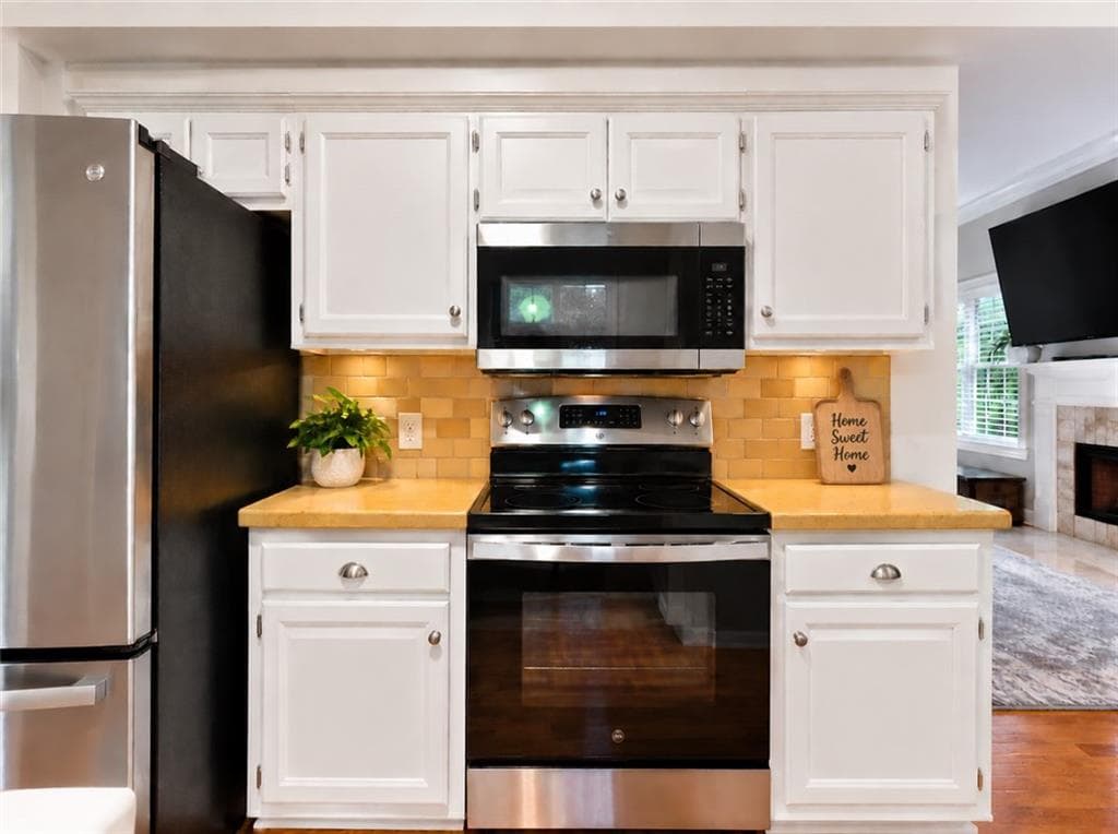 4 bedroom, 3 bathroom, 2,098 sq ft single family residence for sale at 4155 Gables Place, Buford, GA 30519 — photo 10