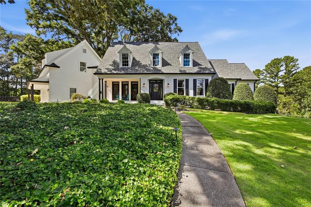 5 bedroom, 5 bathroom, 6,115 sq ft single family residence for sale at 565 Old Lathemtown Road, Canton, GA 30115 — photo 8