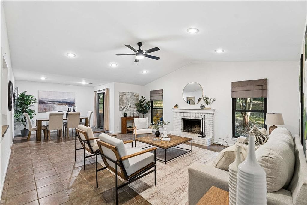 3 bedroom, 2 bathroom, 1,455 sq ft single family residence for sale at 1611 Northlake Springs Court, Decatur, GA 30033 — photo 3