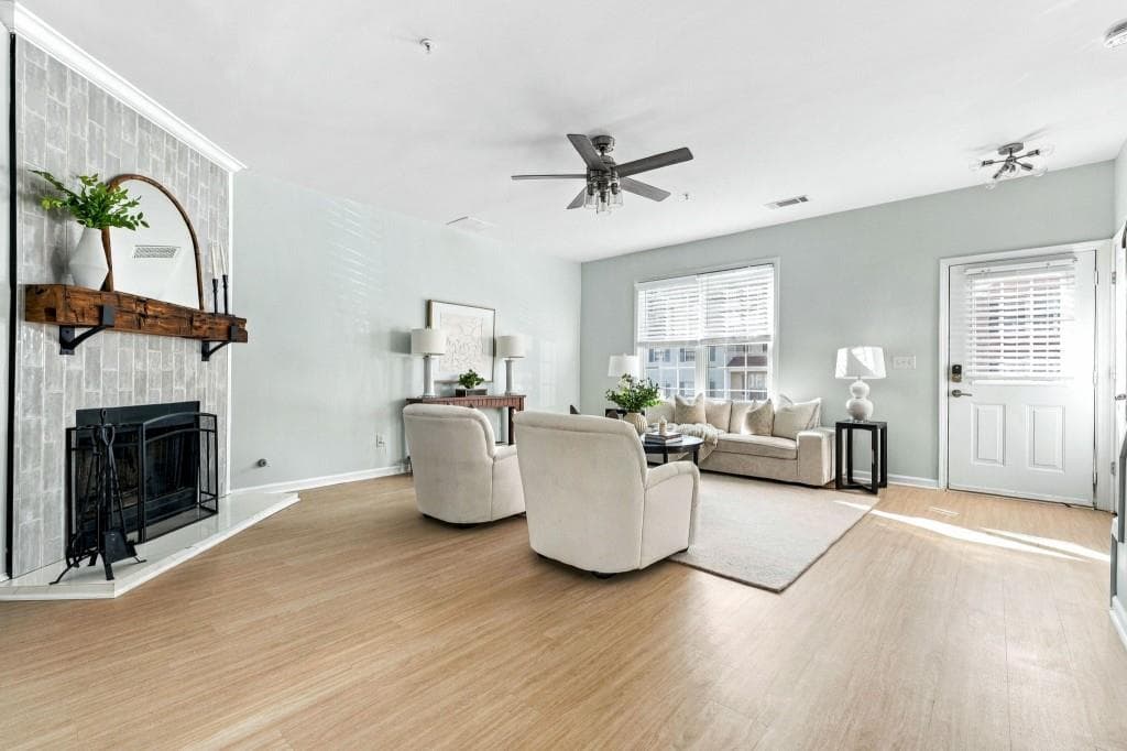 3 bedroom, 3 bathroom, 1,370 sq ft townhouse for sale at 1170 Kilmington Court, Alpharetta, GA 30009 — photo 6