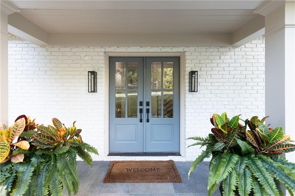 5 bedroom, 4 bathroom, 3,640 sq ft single family residence for sale at 3621 Wood Valley Court, Brookhaven, GA 30319 — photo 2
