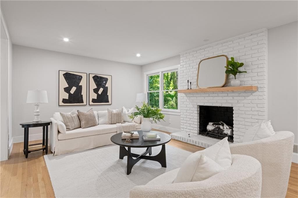 5 bedroom, 4 bathroom, 3,640 sq ft single family residence for sale at 3621 Wood Valley Court, Brookhaven, GA 30319 — photo 6