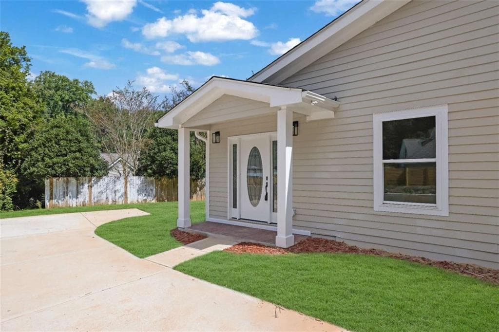 4 bedroom, 5 bathroom, 2,020 sq ft single family residence for sale at 3953 Rhyne Way Se, Smyrna, GA 30080 — photo 3