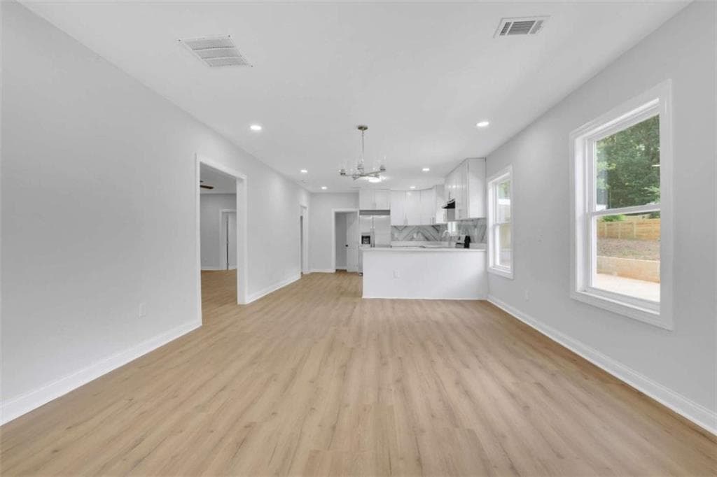4 bedroom, 5 bathroom, 2,020 sq ft single family residence for sale at 3953 Rhyne Way Se, Smyrna, GA 30080 — photo 5