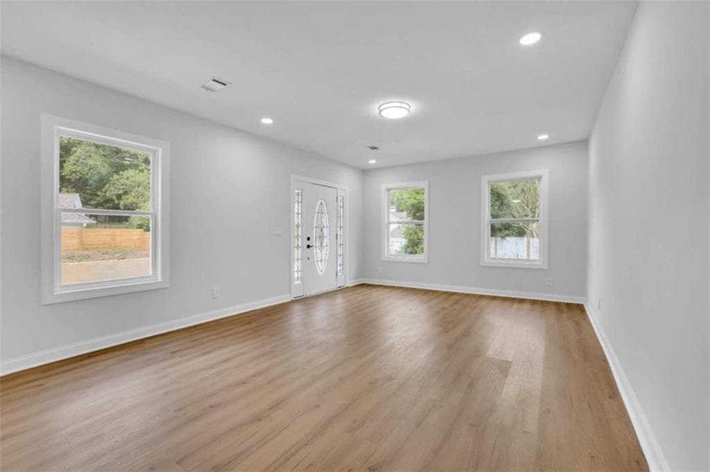 4 bedroom, 5 bathroom, 2,020 sq ft single family residence for sale at 3953 Rhyne Way Se, Smyrna, GA 30080 — photo 6