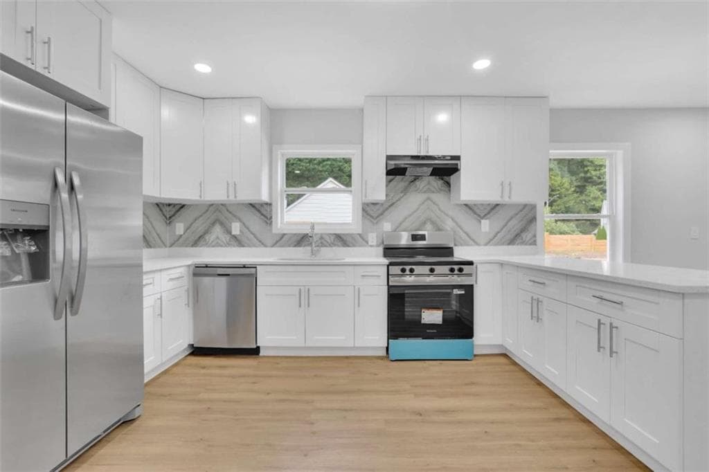 4 bedroom, 5 bathroom, 2,020 sq ft single family residence for sale at 3953 Rhyne Way Se, Smyrna, GA 30080 — photo 8